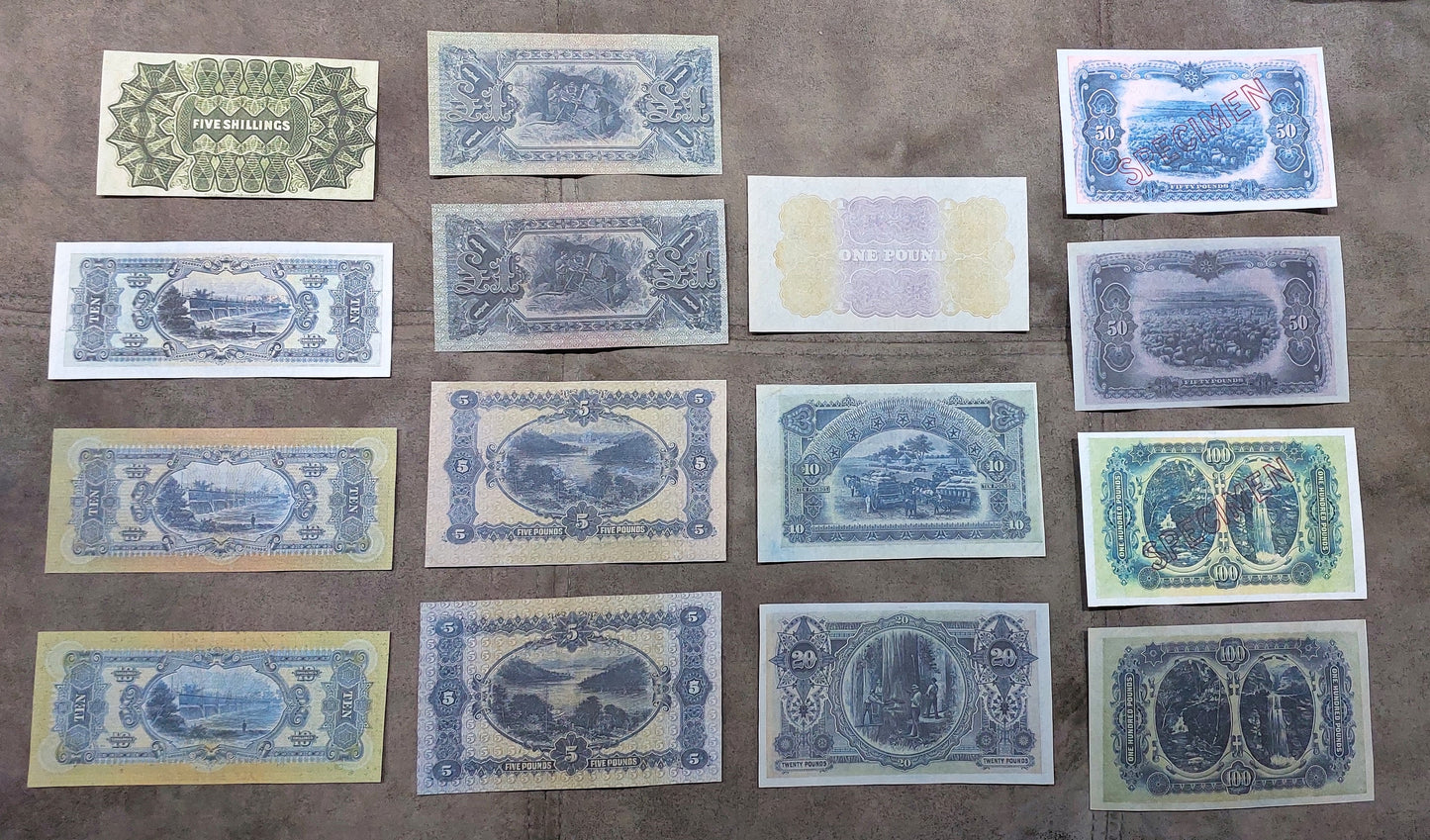 Reprint on paper with W/M Commonwealth of Australia 1913-1918 y. Free Shipping !