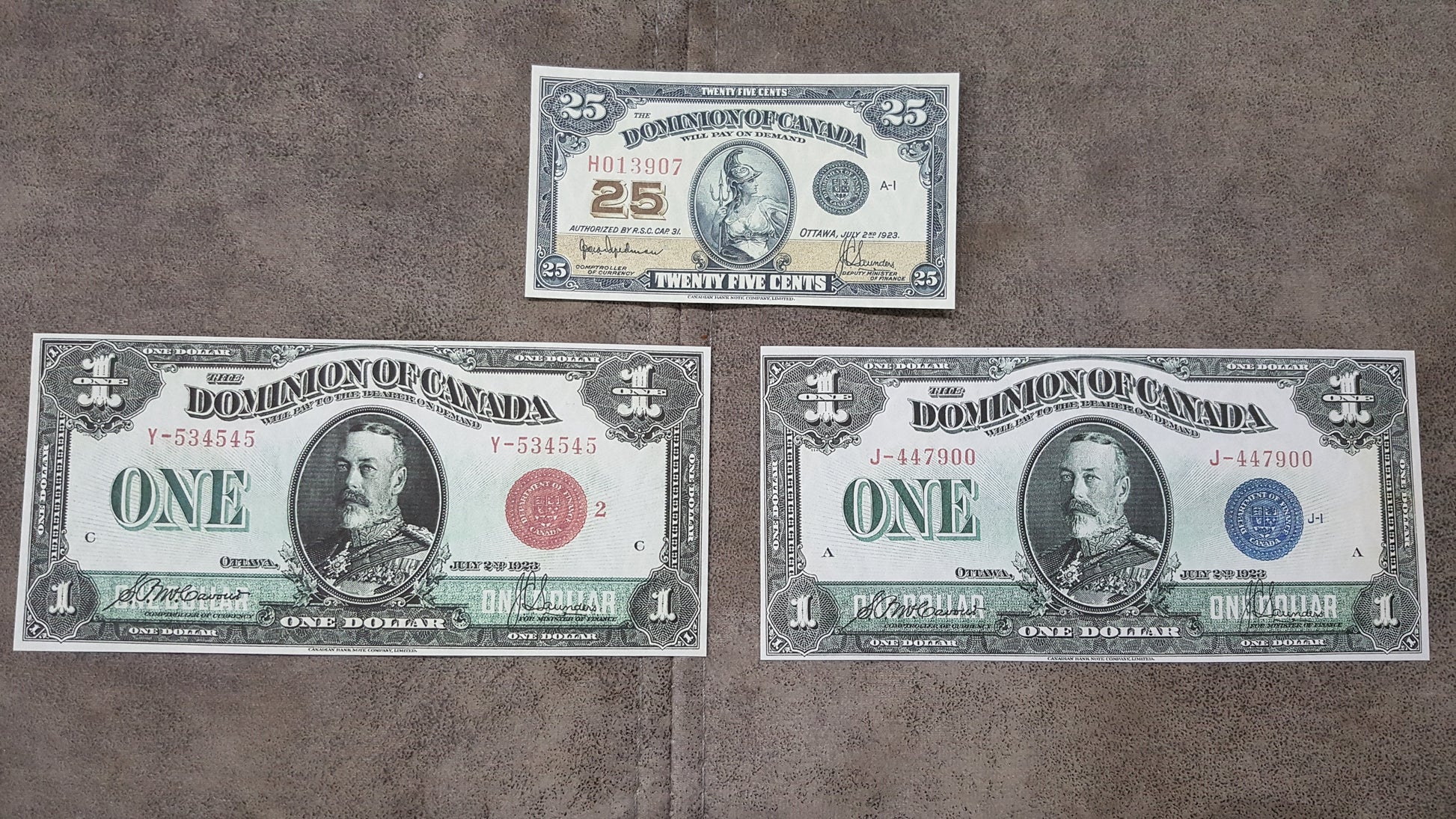 Dominion of Canada 25 Cent 1923 Fractional Currency and 1 Dollar 1923 Specimen Notes
